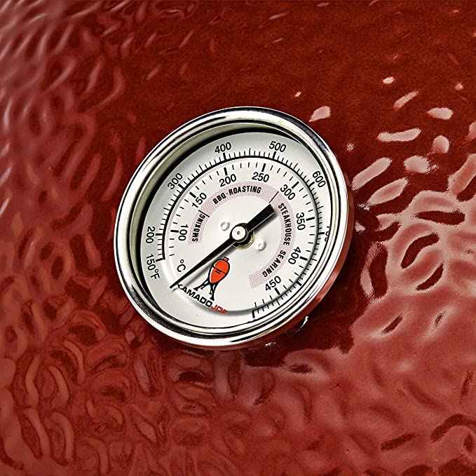 KAMADO JOE - CLASSIC II (DISPLAY MODEL CLEARANCE - PERFECT CONDITION)