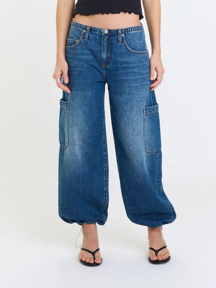 Mirage Mid-Rise Cargo Harem in Snap