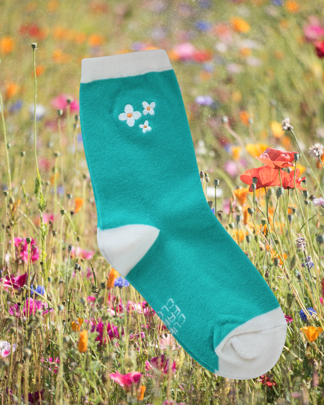 Green Turquoise Embroidered Floral Socks