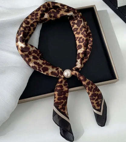 Magnetic Scarf