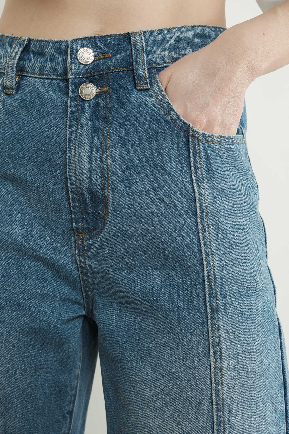High waisted side seam detail denim