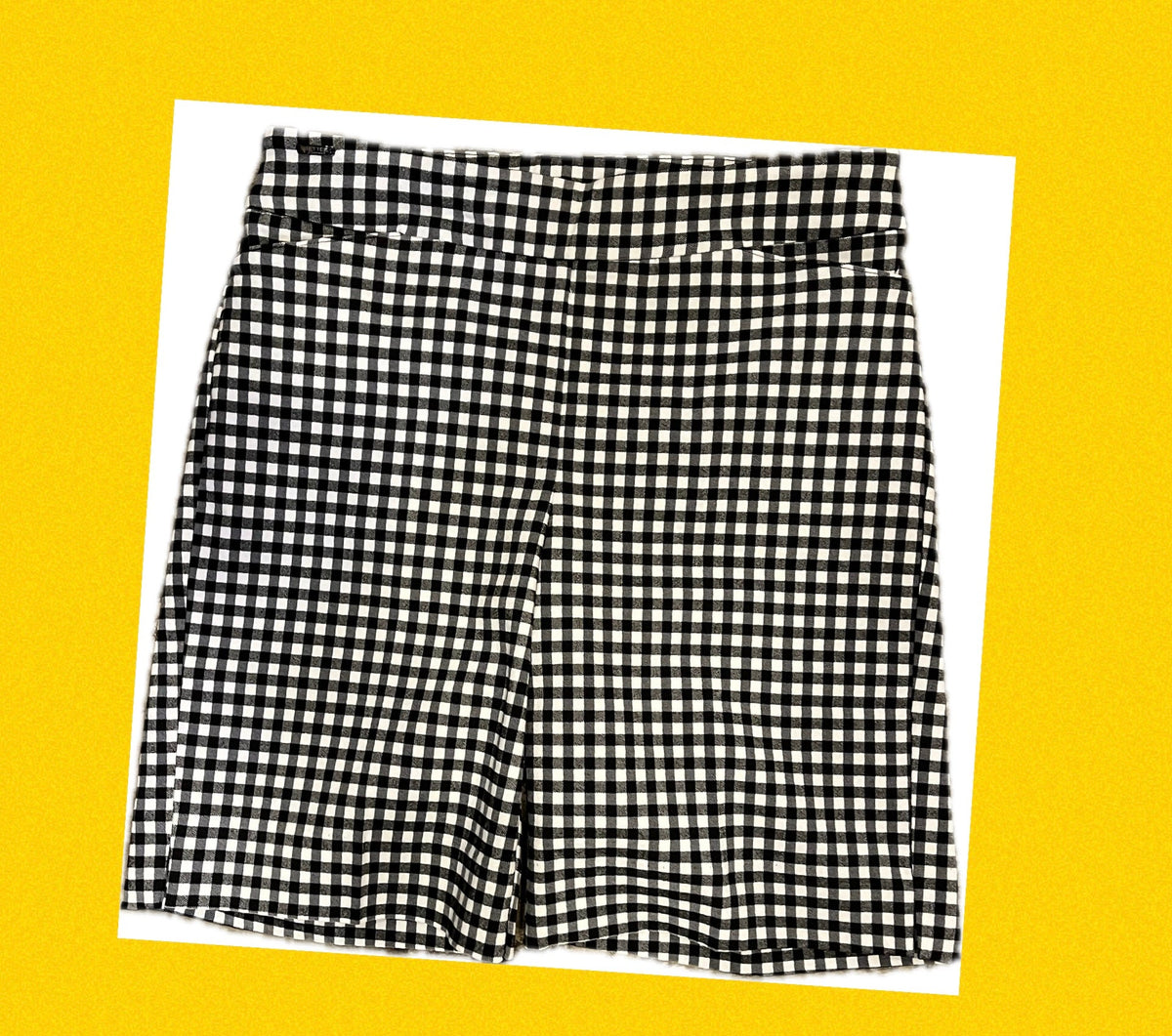 Gingham 9” Bermuda Short- Black and White