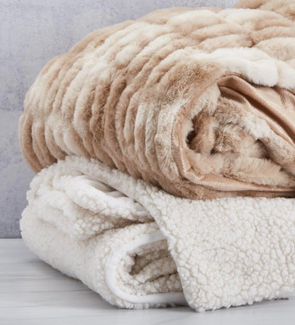 Marbled Faux Fur Throw