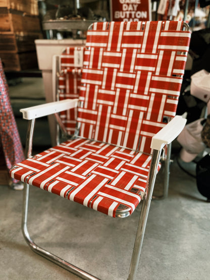 Red and White Stripe Classic Lawn Chair