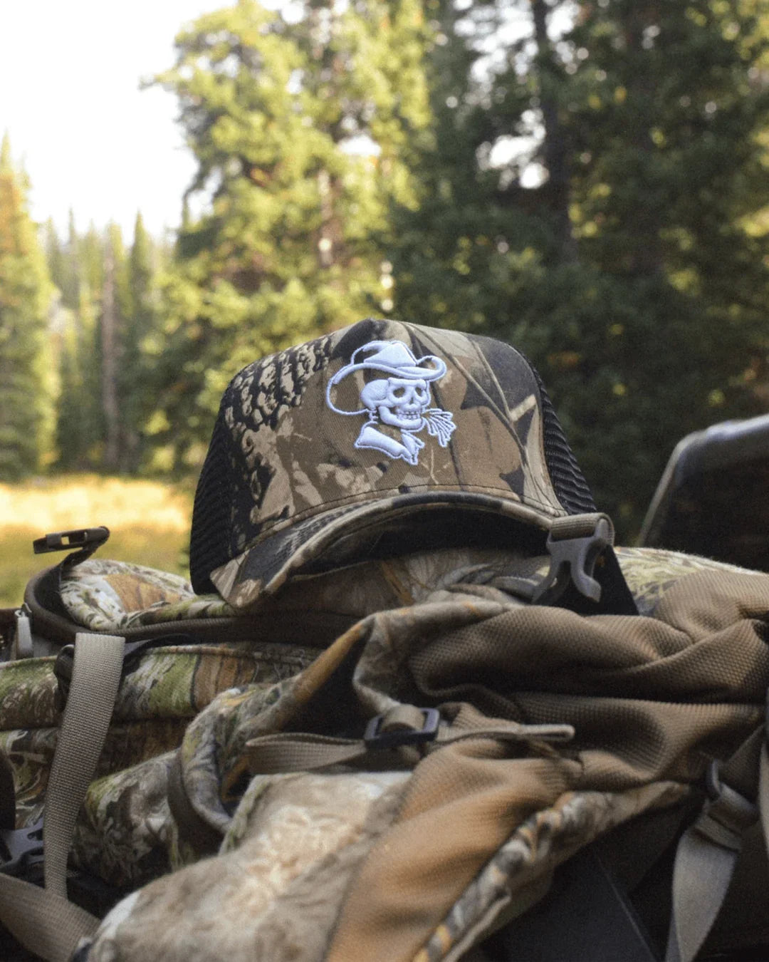 Broken Bow - Retro Camo Trucker