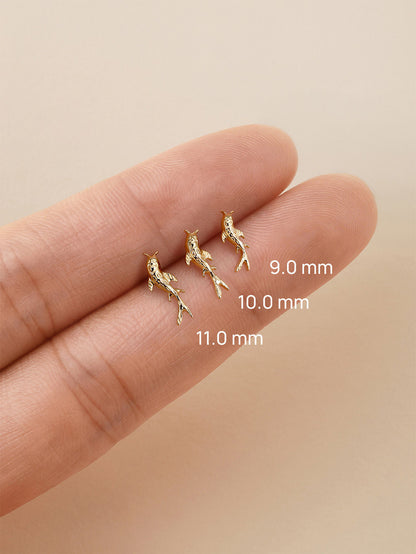 KOSINER 14K Solid Gold Dainty Textured Goldfish Flat Back Stud