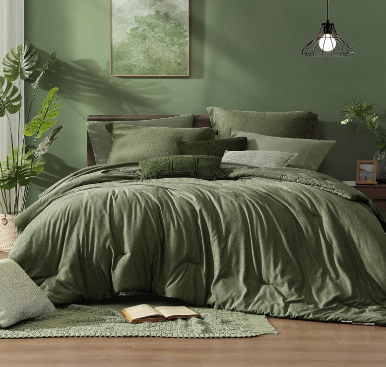 Olive Atelier Bed Ensemble – 7-Piece Reversible Luxury