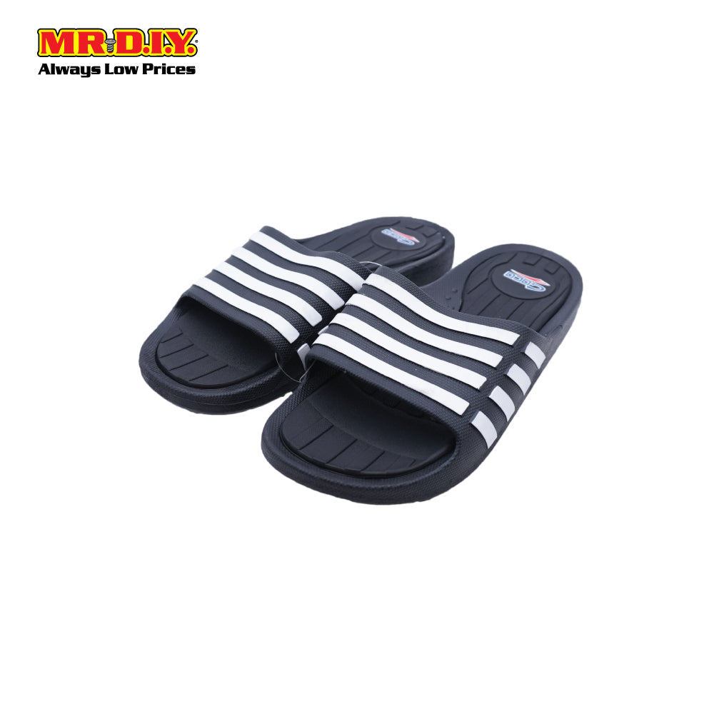 (MR.DIY) Man Slipper