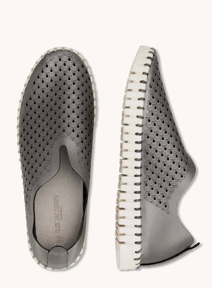Tulip Shoe Metallic- Gun Metal