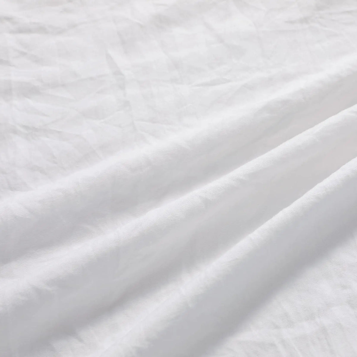 Queen White Microfiber Ruffle Duvet Cover Set, 3-Piece