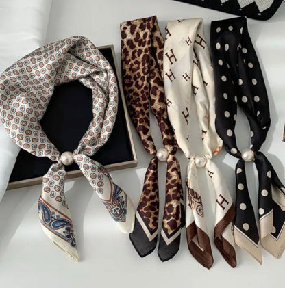 Magnetic Scarf