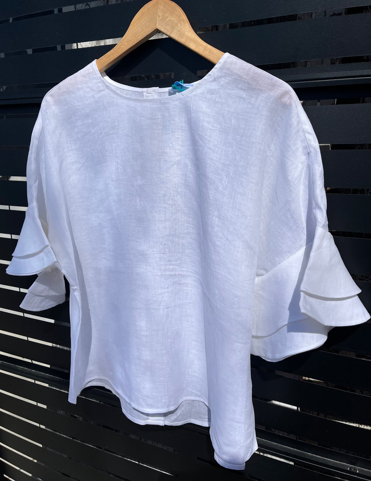 Lolan Linen Top