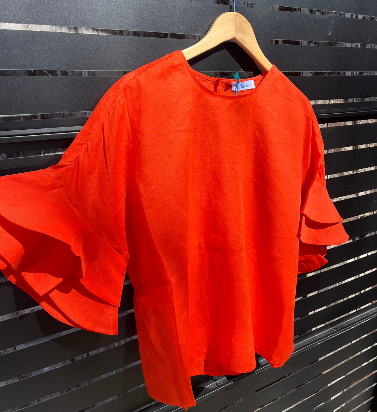 Lolan Linen Top