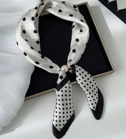 Magnetic Scarf