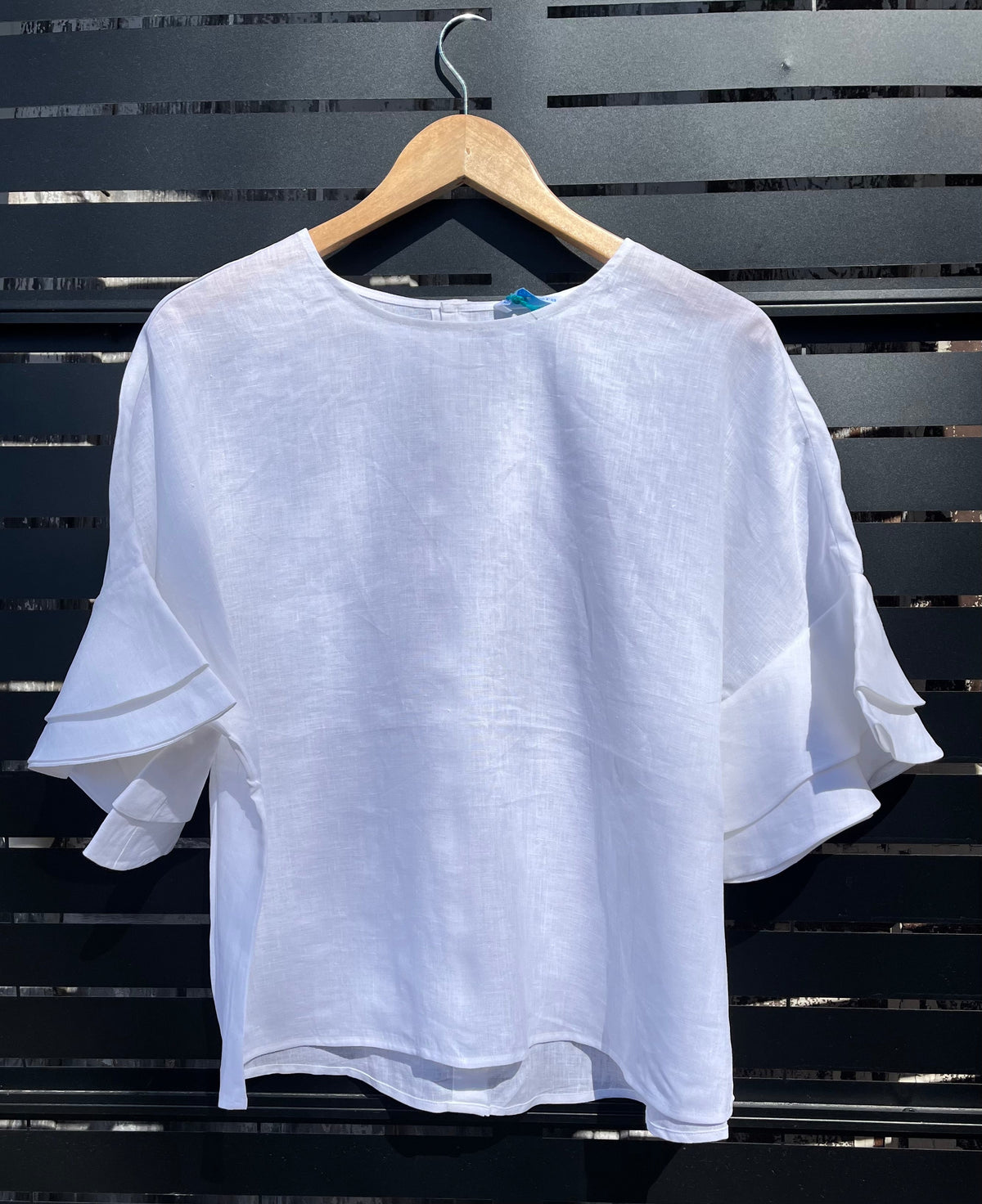 Lolan Linen Top