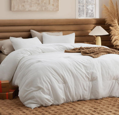 California King Comforter Set – Ultra Soft Prewashed Bedding, Lightweight All-Season Comforter & Pillowcases, Luxury Modern Bed Set (104”x96”)