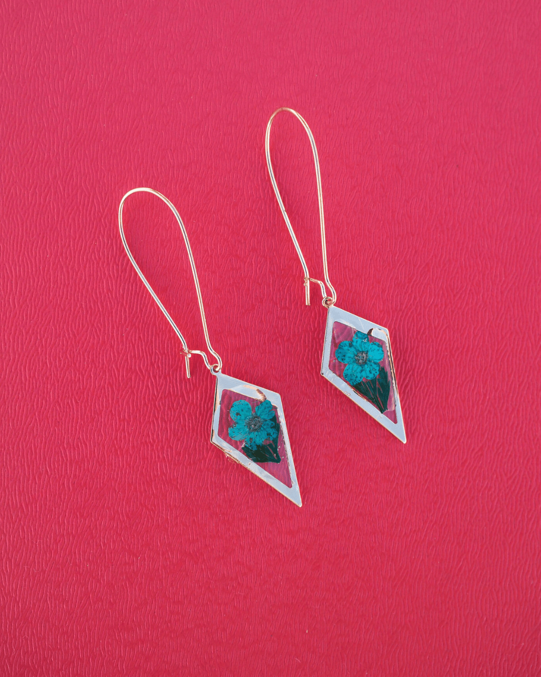 Diamond Drop Dried Flower Gold Earrings