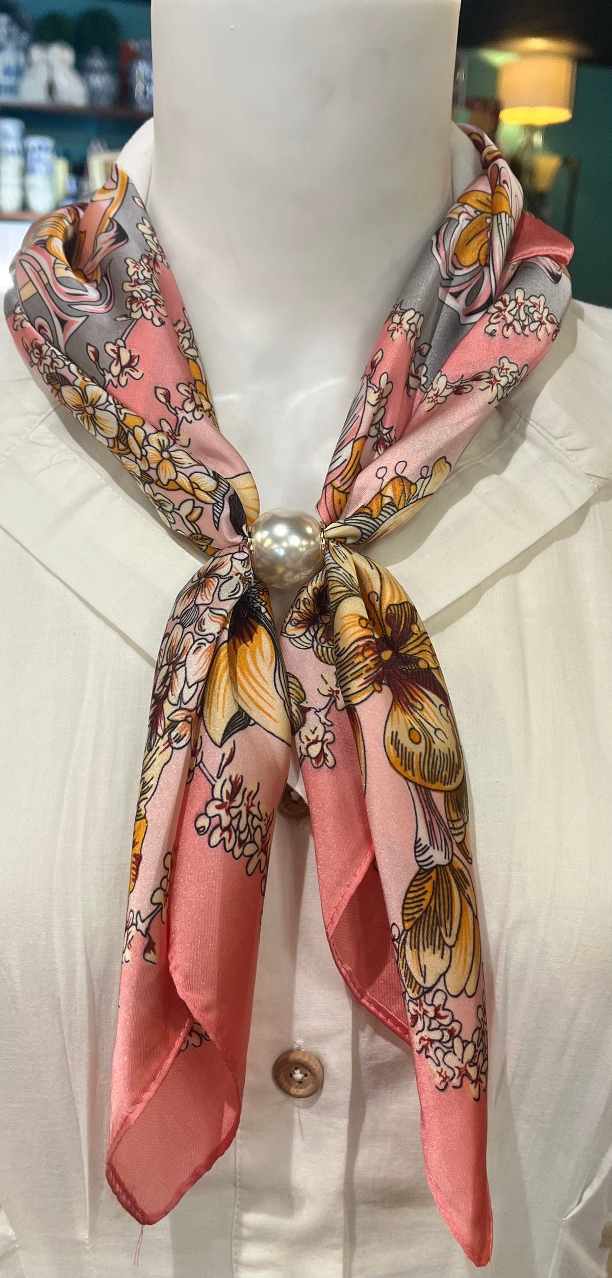 Magnetic Scarf