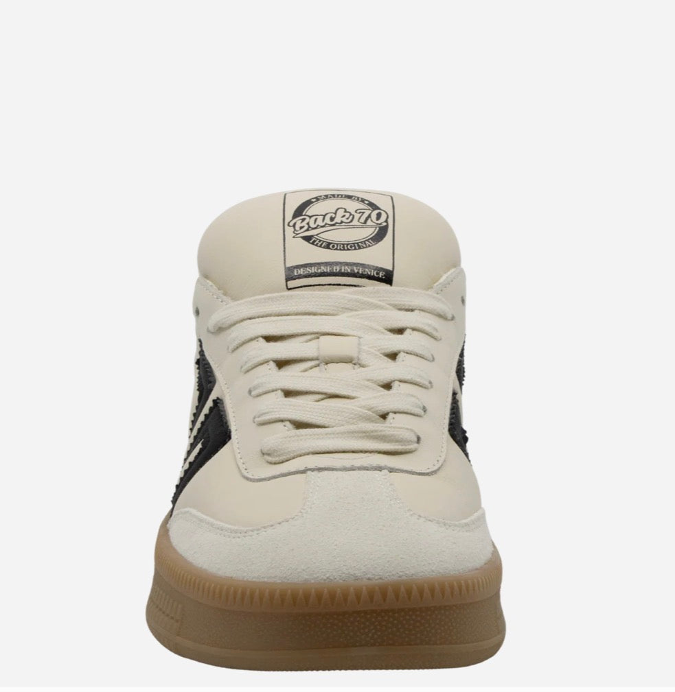 Double Butter-black Back70s