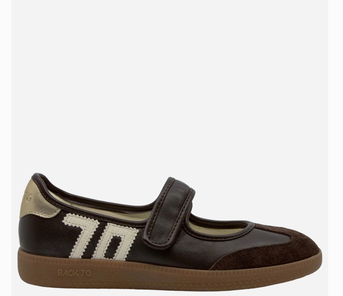 Aya Sneakerina Coffee Milk