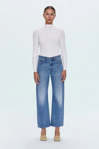Lexi Mid Rise Bowed Straight - Metropolis