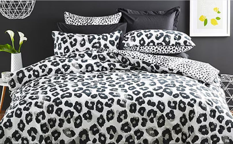 Leopard Print Duvet Cover Set with Pillowcases, Soft Microfiber All-Season Bedding for Twin, Full, Queen & King Beds