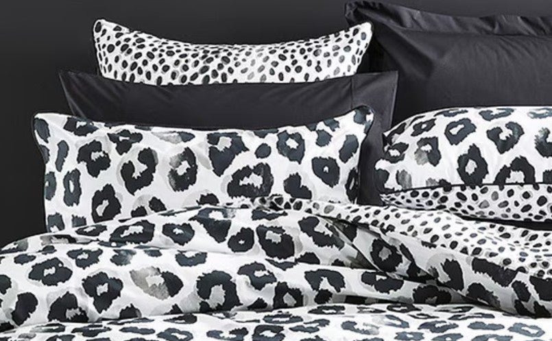 Leopard Print Duvet Cover Set with Pillowcases, Soft Microfiber All-Season Bedding for Twin, Full, Queen & King Beds