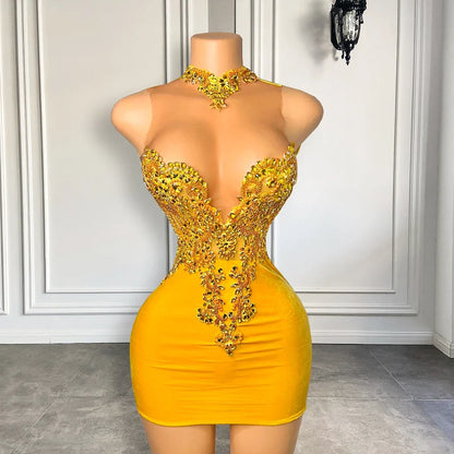 Elegant High Neck Sleeveless Black Girls Homecoming Gowns Gold Beaded Embroidery Short Prom Dresses 2026 For Birthday Party