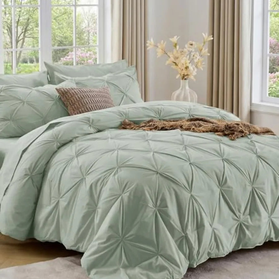 Elegant Pintuck Queen Comforter Set – 7-Piece