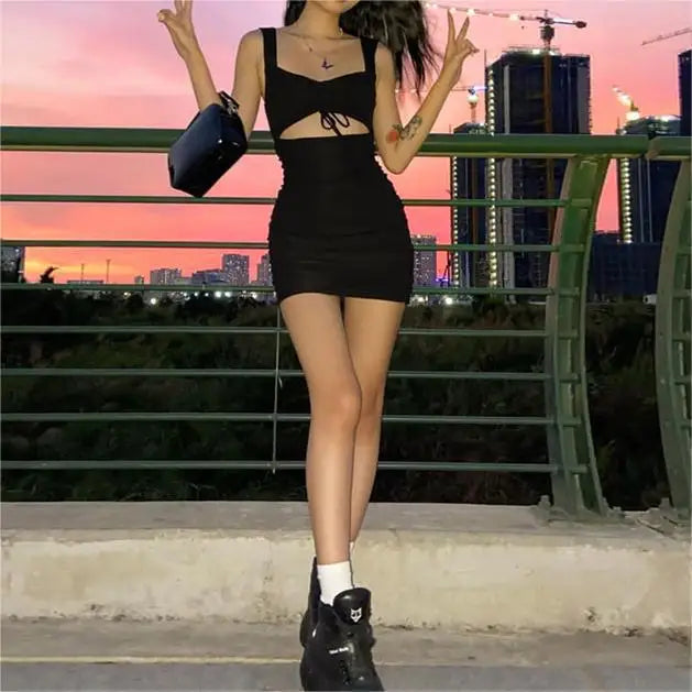 Summer Sexy Mini Dress Women Sleeveless Strap Streetwear Backless Folds Bodycon Black Dress Party Elegant A-LINE Dresses