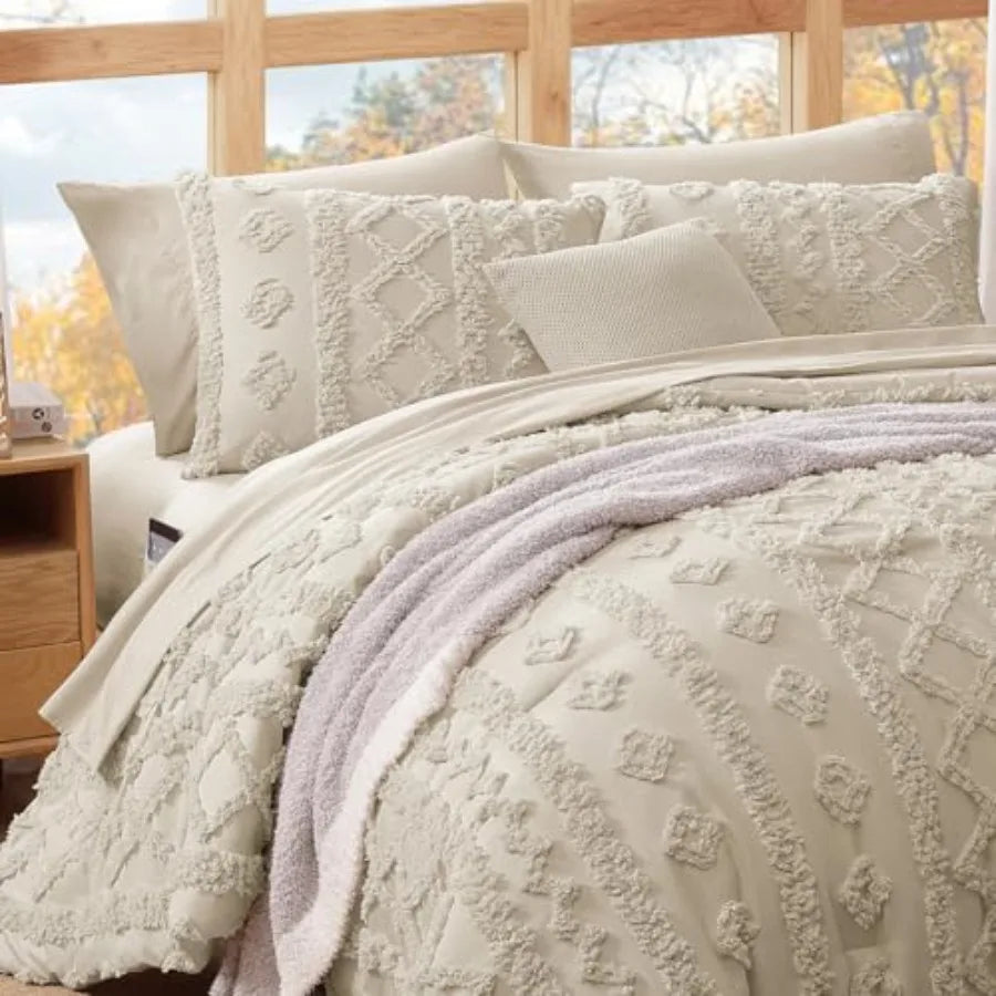 7-Piece Tufted Comforter Set in Beige – Soft, Elegant Boho Farmhouse Bedding Upgrade