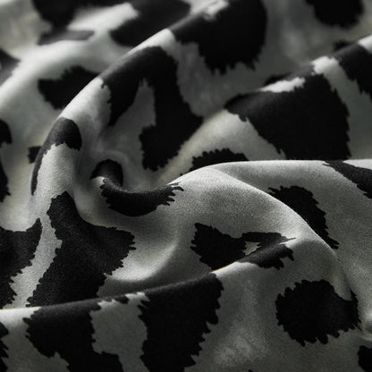Leopard Print Duvet Cover Set with Pillowcases, Soft Microfiber All-Season Bedding for Twin, Full, Queen & King Beds