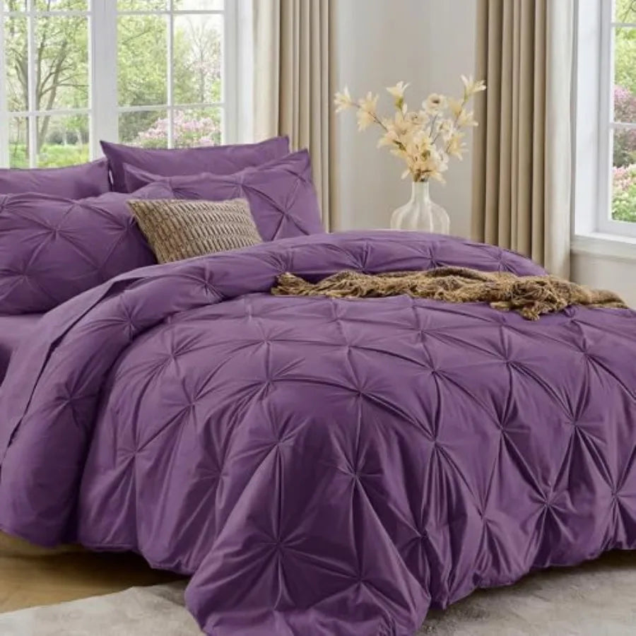 Elegant Pintuck Queen Comforter Set – 7-Piece