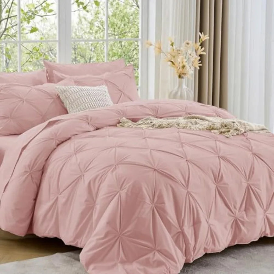 Elegant Pintuck Queen Comforter Set – 7-Piece