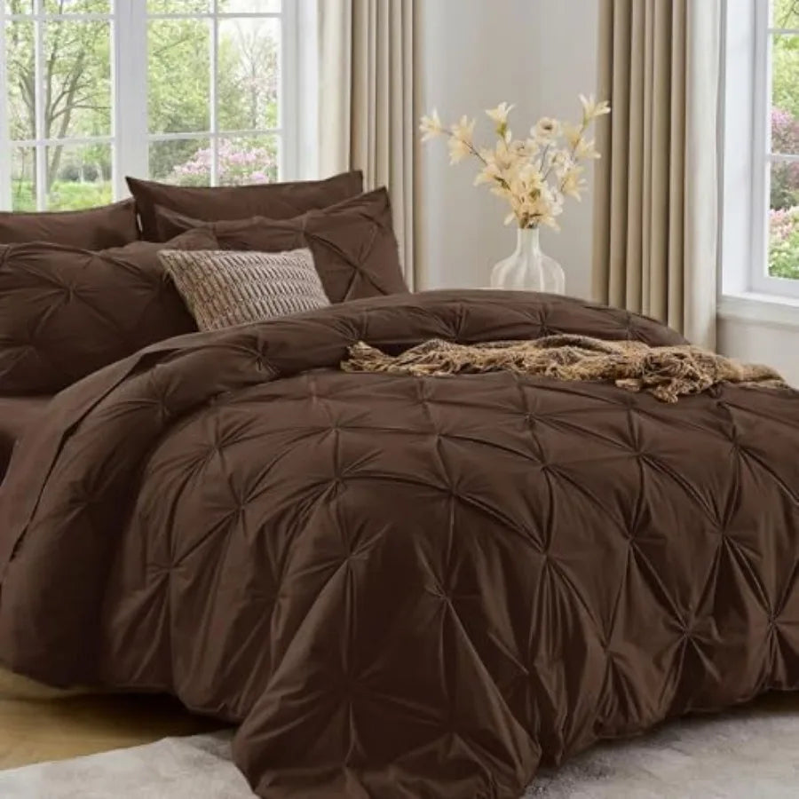 Elegant Pintuck Queen Comforter Set – 7-Piece