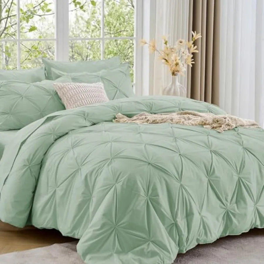 Elegant Pintuck Queen Comforter Set – 7-Piece