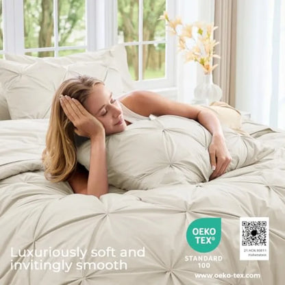 Elegant Pintuck Queen Comforter Set – 7-Piece