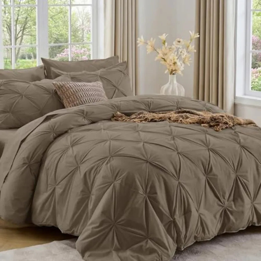 Elegant Pintuck Queen Comforter Set – 7-Piece