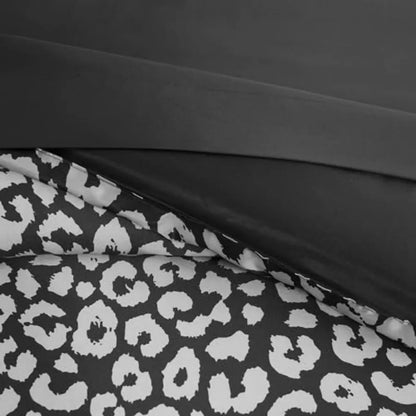 Luxury Black Leopard Satin Comforter Set – 6 or 8-Piece Bedding Ensemble for Glamorous Bedrooms
