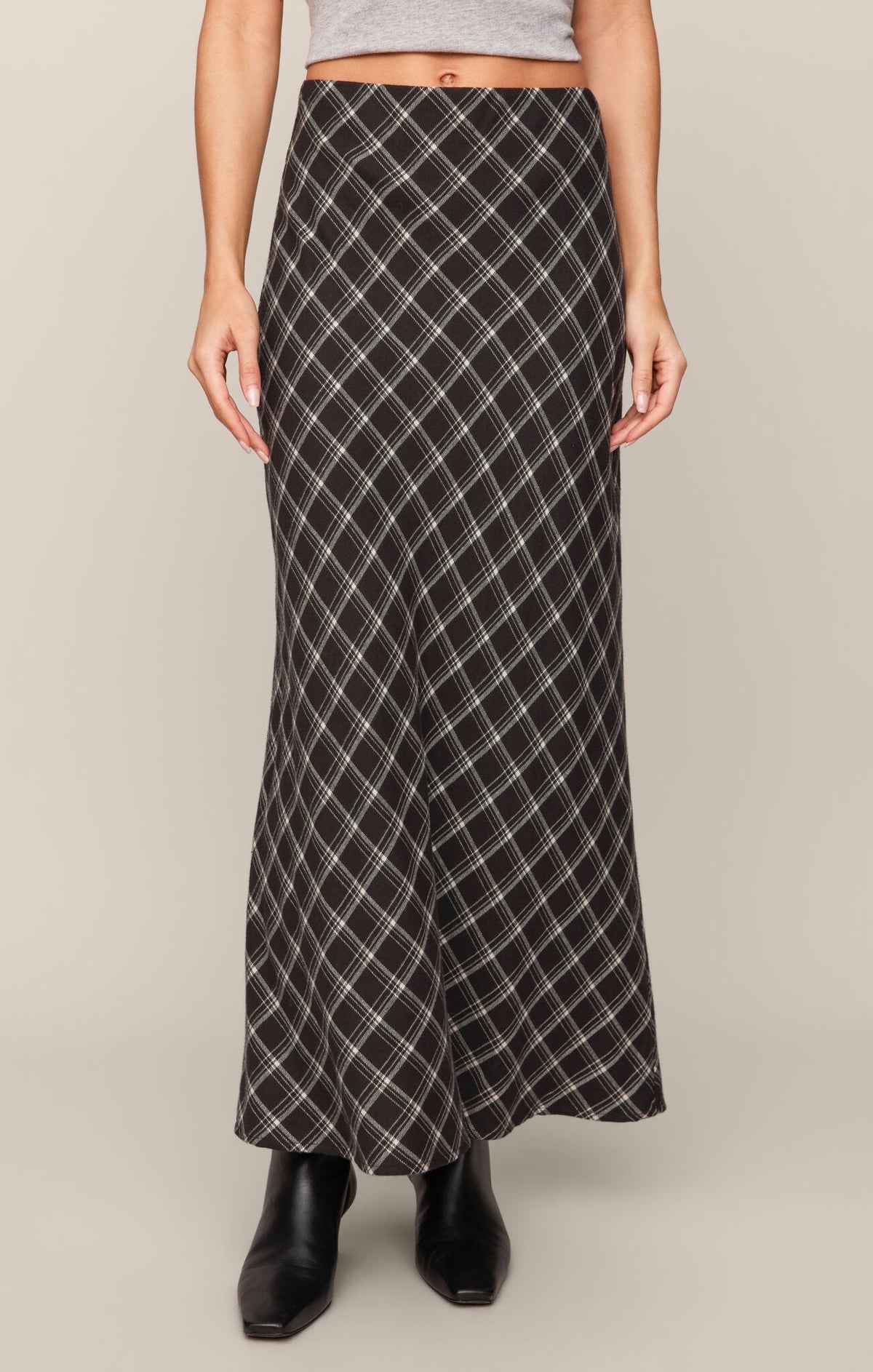 Europa Plaid Skirt - Ash Black