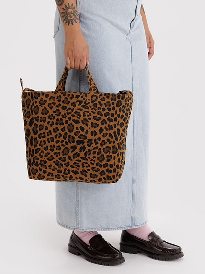 Horizontal Zip Duck Bag: Leopard