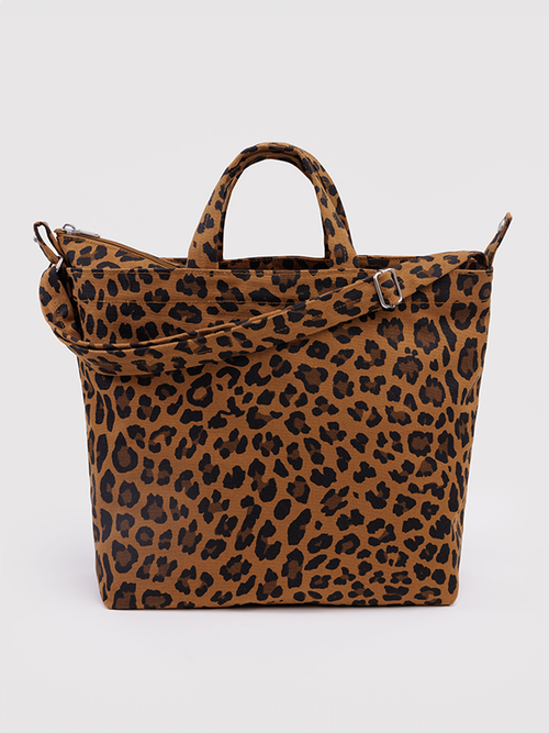 Horizontal Zip Duck Bag: Leopard