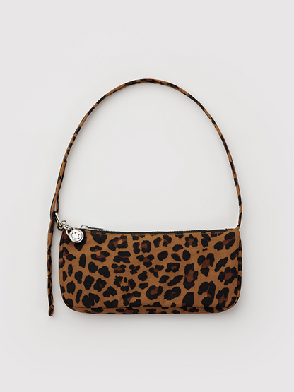Nylon Pochette: Leopard