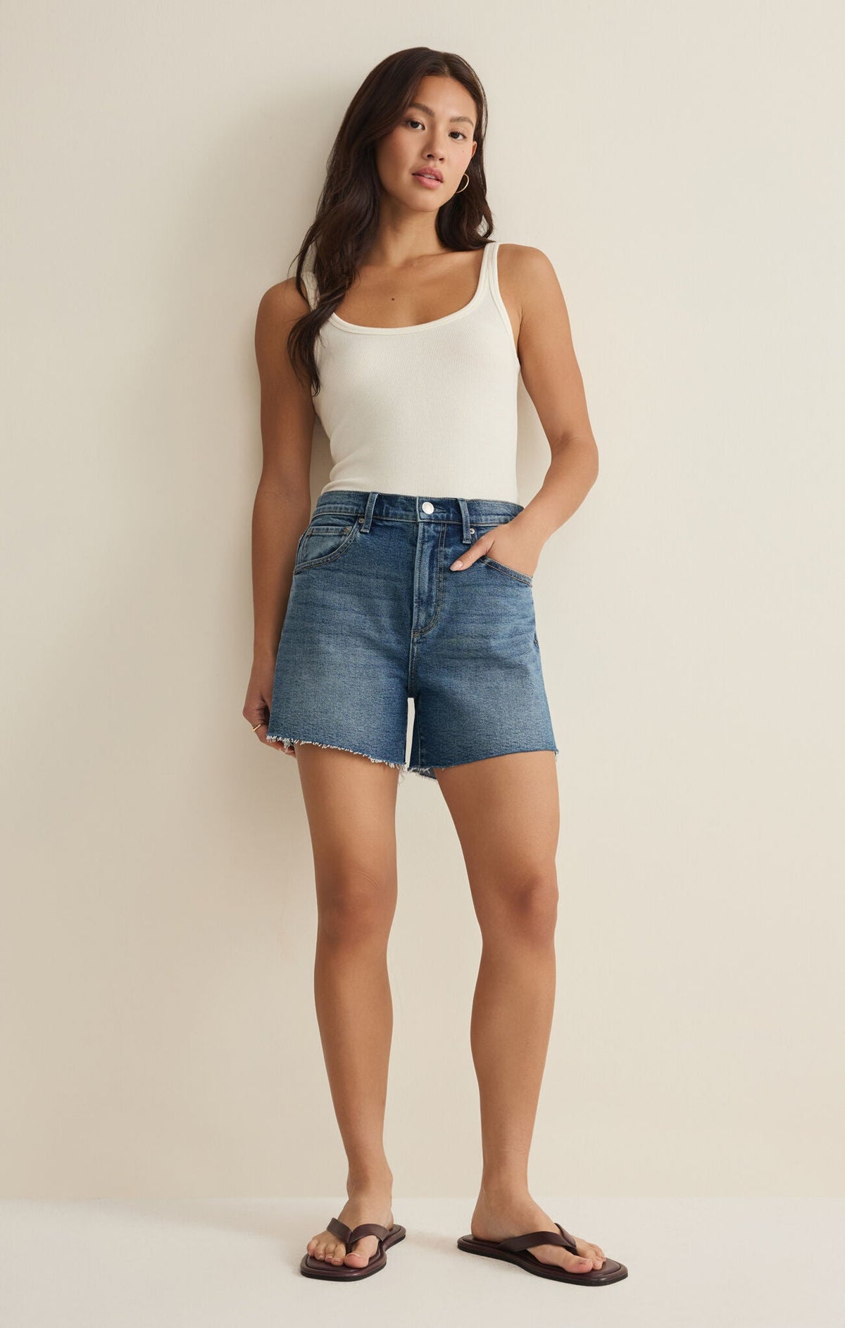 Jonah Mid Rise Relaxed Short- Lisbon