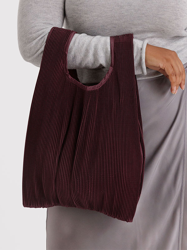 Pleated Baggu: Mahogany (FINAL SALE)