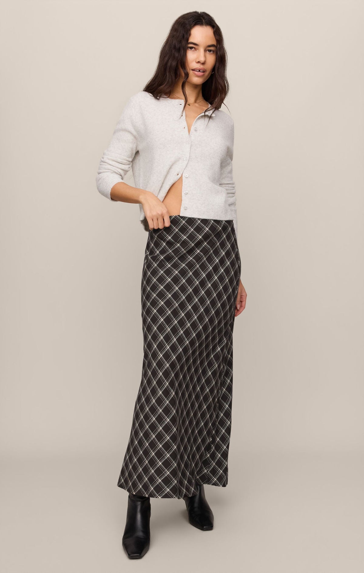 Europa Plaid Skirt - Ash Black