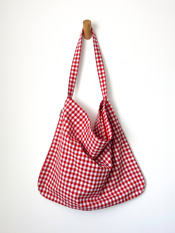 Happy Carry Bag: Red Gingham