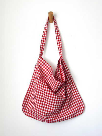 Happy Carry Bag: Red Gingham