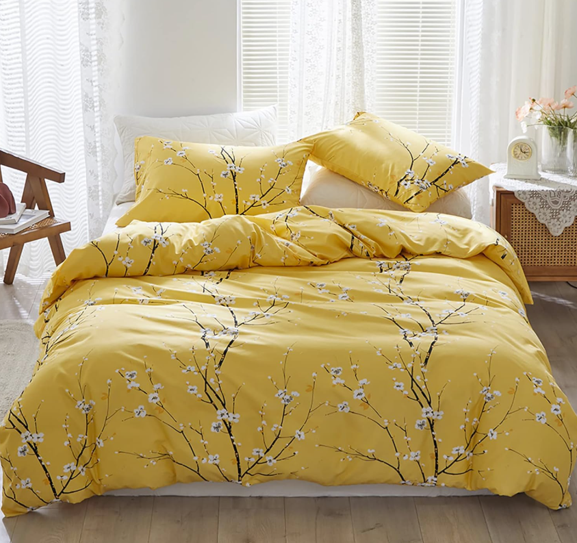 Sage Green Floral Duvet Cover Set Queen – Soft Microfiber, Modern Botanical Bedding with Yellow Accents