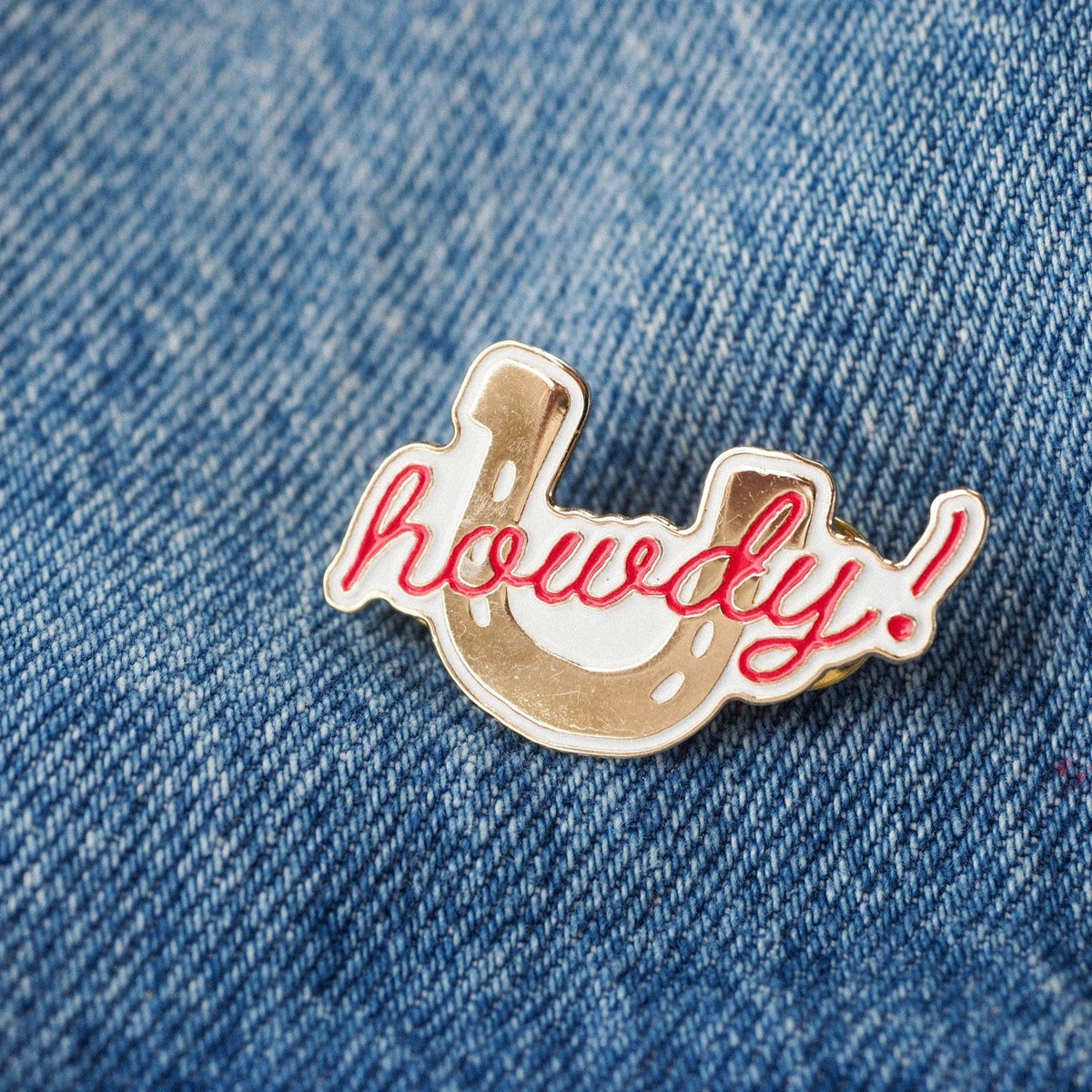 "Howdy!" Pin